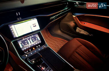Седан Audi A6 2022 в 