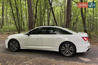 Седан Audi A6 2019 в 