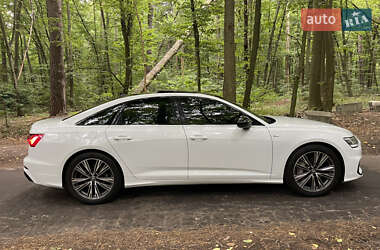 Седан Audi A6 2019 в 