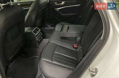 Седан Audi A6 2019 в 