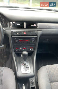 Універсал Audi A6 2004 в 