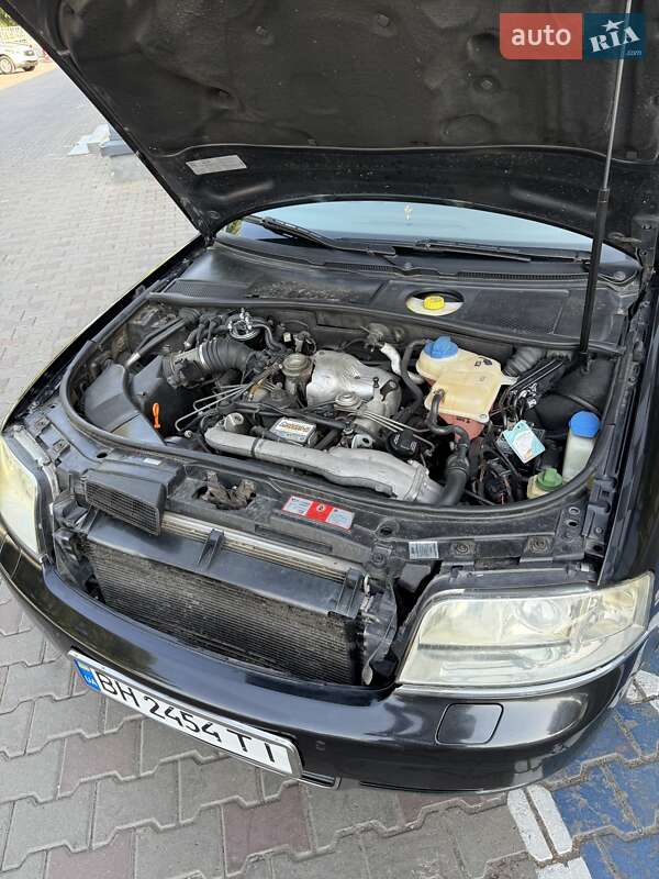 Универсал Audi A6 2001 в Одессе