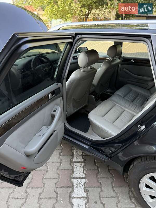 Универсал Audi A6 2001 в Одессе