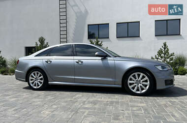 Седан Audi A6 2015 в 
