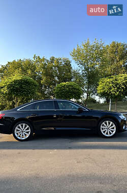 Седан Audi A6 2023 в 