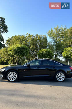 Седан Audi A6 2023 в 
