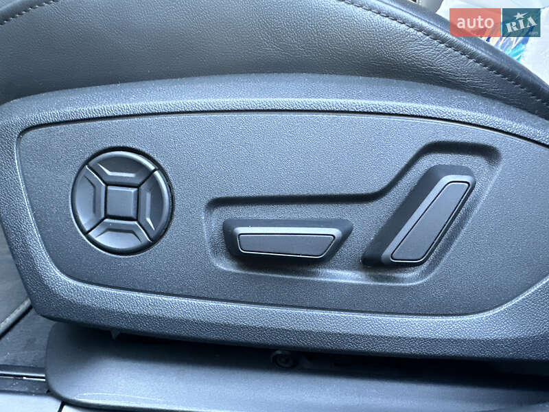 Седан Audi A6 2023 в Виннице