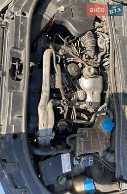 Универсал Audi A6 2002 в 