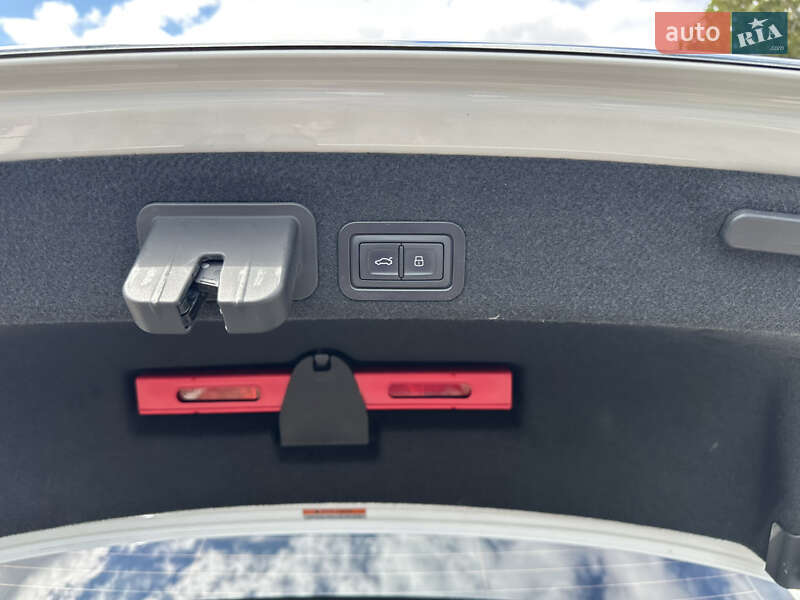 Седан Audi A6 2016 в Одессе