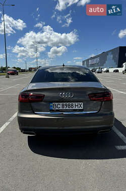 Седан Audi A6 2015 в 