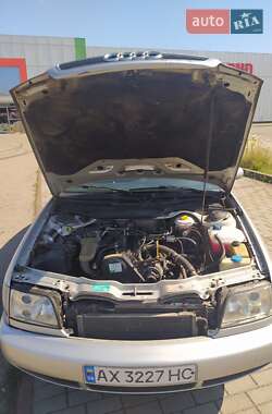 Седан Audi A6 1995 в 