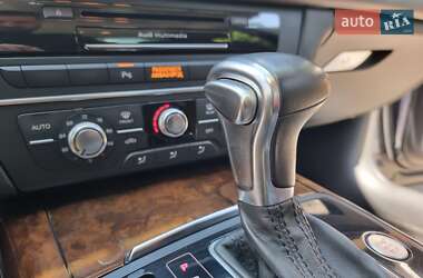 Седан Audi A6 2012 в 