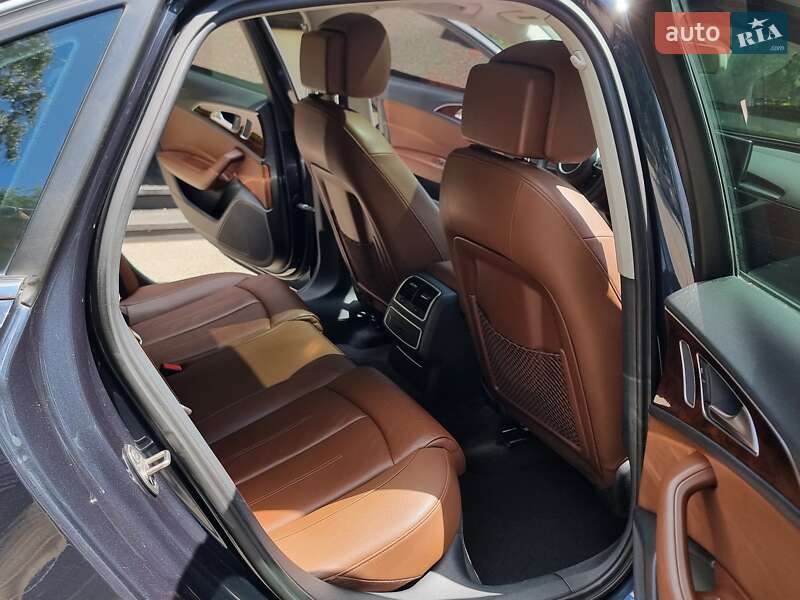 Седан Audi A6 2012 в Киеве