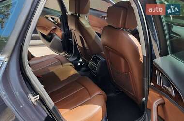 Седан Audi A6 2012 в 