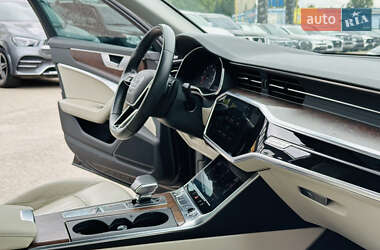 Седан Audi A6 2019 в 