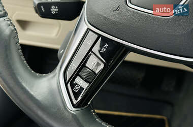 Седан Audi A6 2019 в 