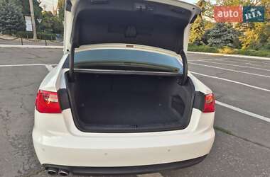 Седан Audi A6 2014 в 