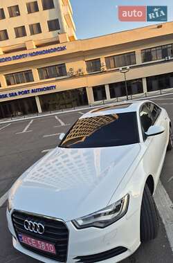 Седан Audi A6 2014 в 