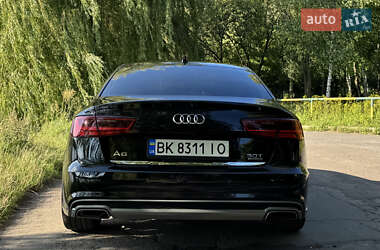 Седан Audi A6 2015 в 