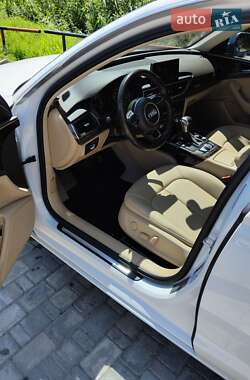 Седан Audi A6 2015 в 