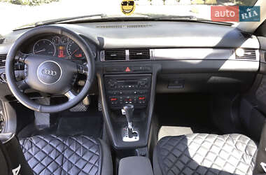 Седан Audi A6 2004 в 