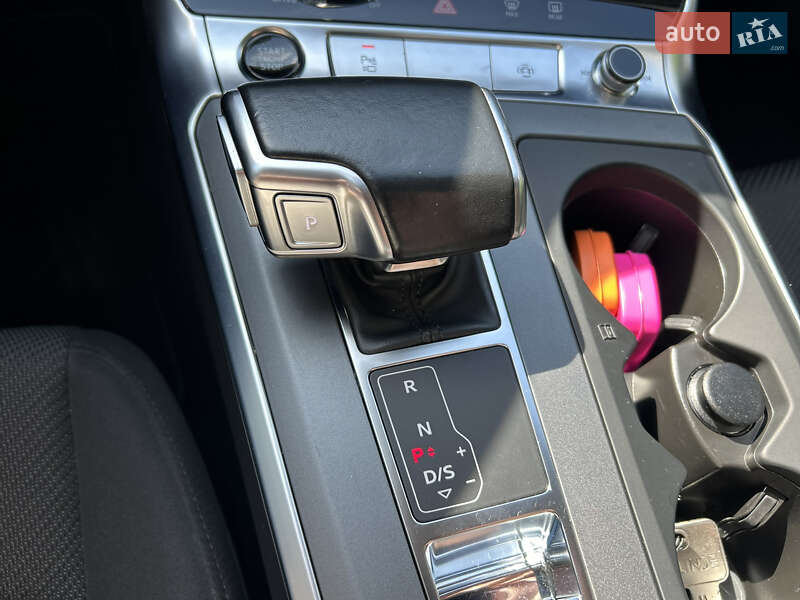 Седан Audi A6 2021 в Чопе