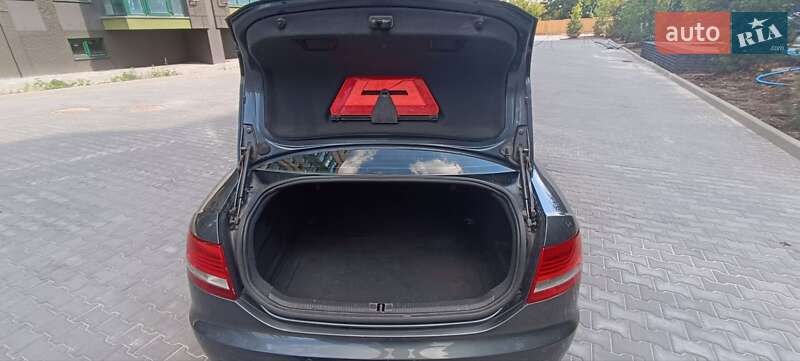 Седан Audi A6 2004 в Софиевской Борщаговке
