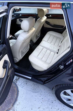 Универсал Audi A6 2003 в 