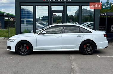 Седан Audi A6 2015 в 
