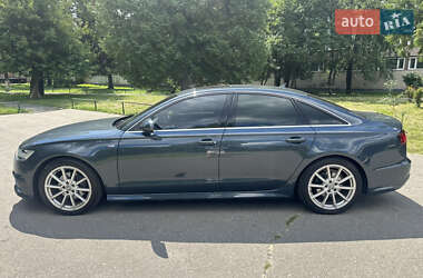 Седан Audi A6 2015 в 