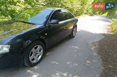 Седан Audi A6 2002 в 