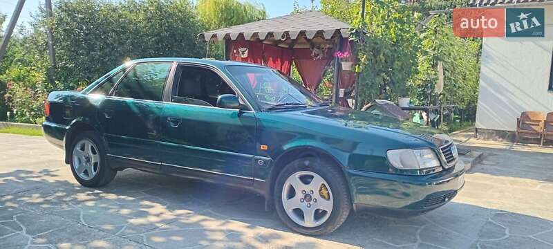 Седан Audi A6 1995 в Горохове