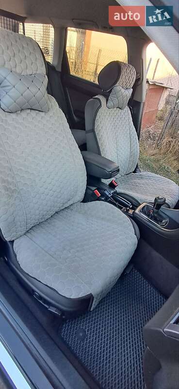 Универсал Audi A6 2003 в Костополе