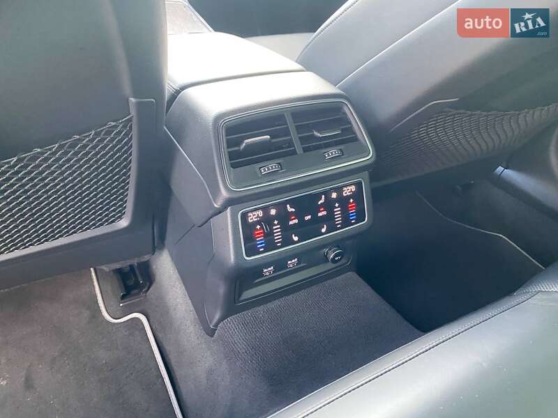 Седан Audi A6 2019 в Львове