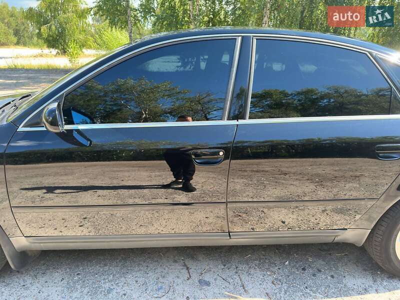 Седан Audi A6 2001 в Лебедине