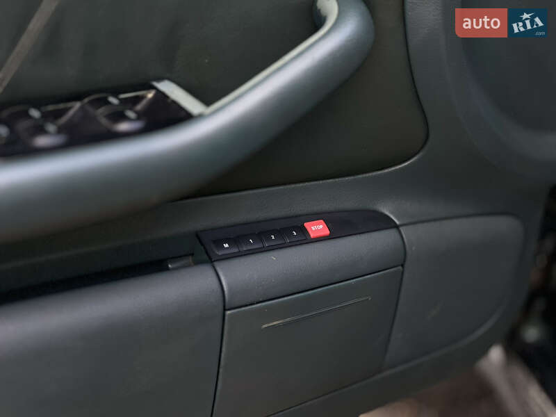Седан Audi A6 2001 в Межгорье