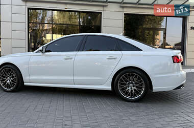 Седан Audi A6 2016 в 