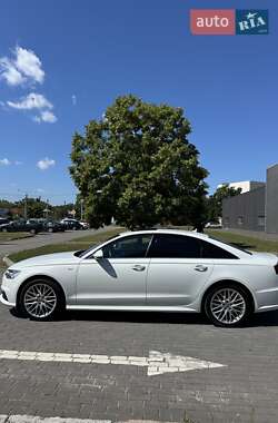 Седан Audi A6 2016 в 