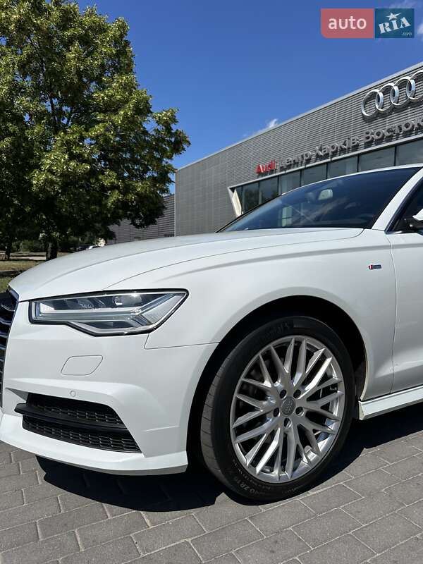Седан Audi A6 2016 в Киеве