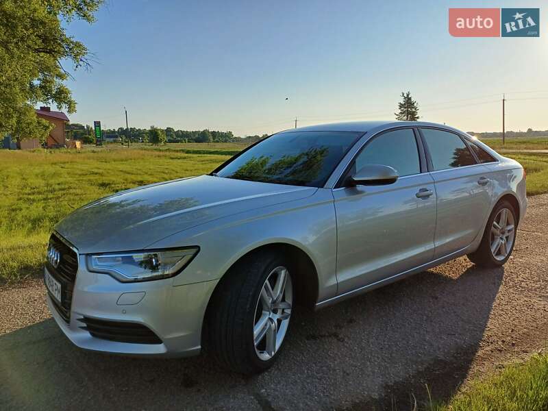 Седан Audi A6 2013 в 