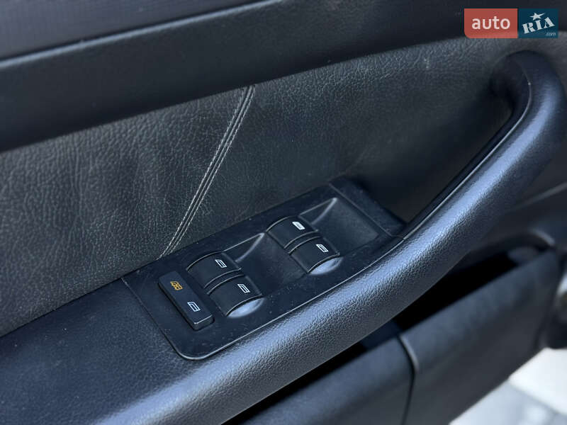 Универсал Audi A6 2001 в Ужгороде