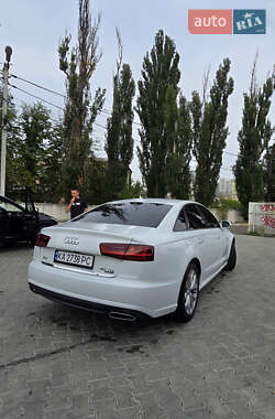 Седан Audi A6 2015 в 