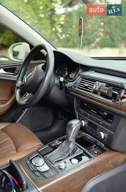 Седан Audi A6 2015 в 