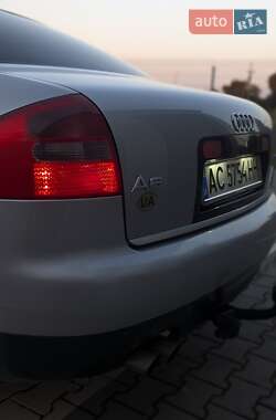 Седан Audi A6 2003 в 