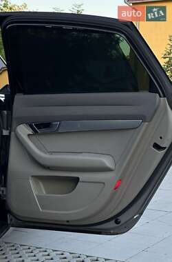 Седан Audi A6 2004 в 