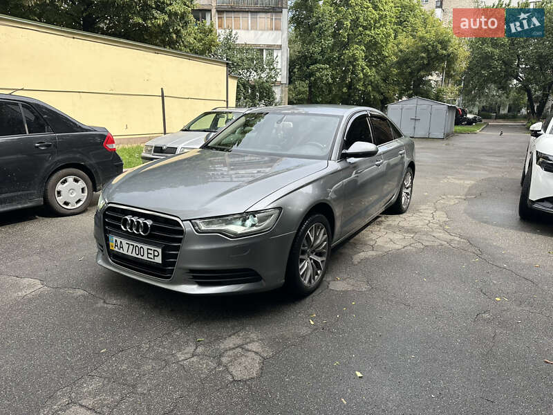 Седан Audi A6 2012 в Киеве