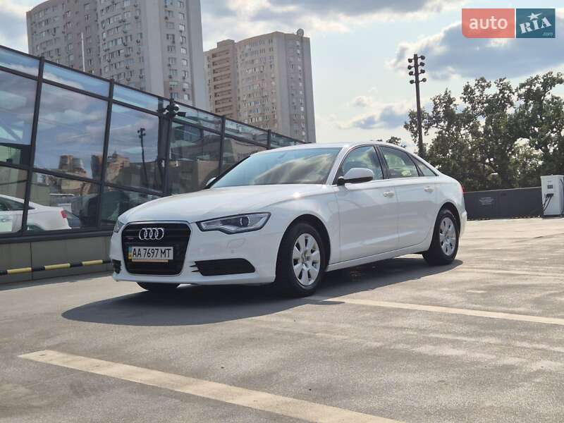 Седан Audi A6 2013 в Киеве