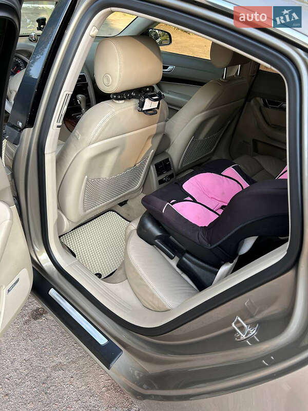 Седан Audi A6 2008 в Коростене