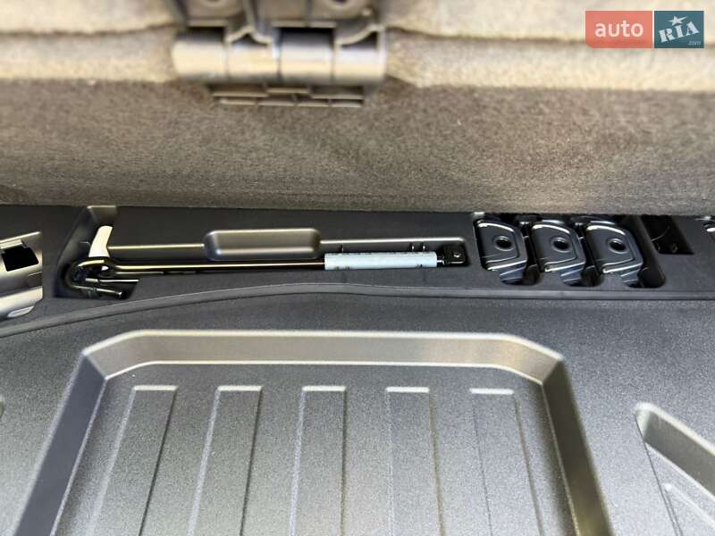 Универсал Audi A6 2019 в Киеве