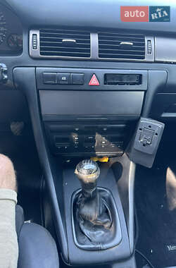 Универсал Audi A6 1998 в 
